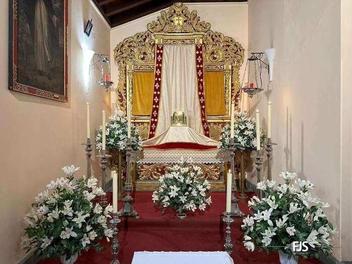 El vistoso ornato floral es obra del reconocido artista teldense Segundo Amador/FJS Fotografía.